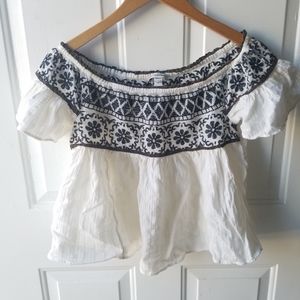 American Eagle off the shoulder top